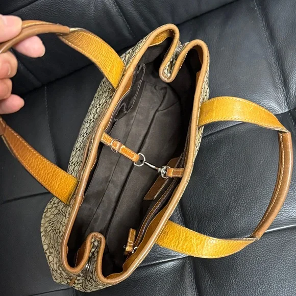 Coach Tan and Camel Brown Leather Handbag - Picture 7 of 15